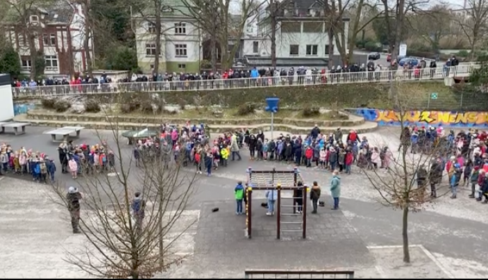 Die Katharinenschule wünscht allen Kindern und Eltern ein gesundes Jahr 2022!