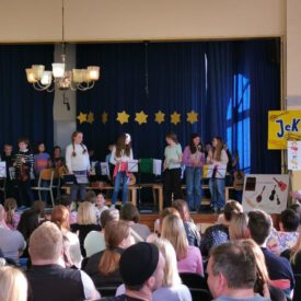 Medien (44)